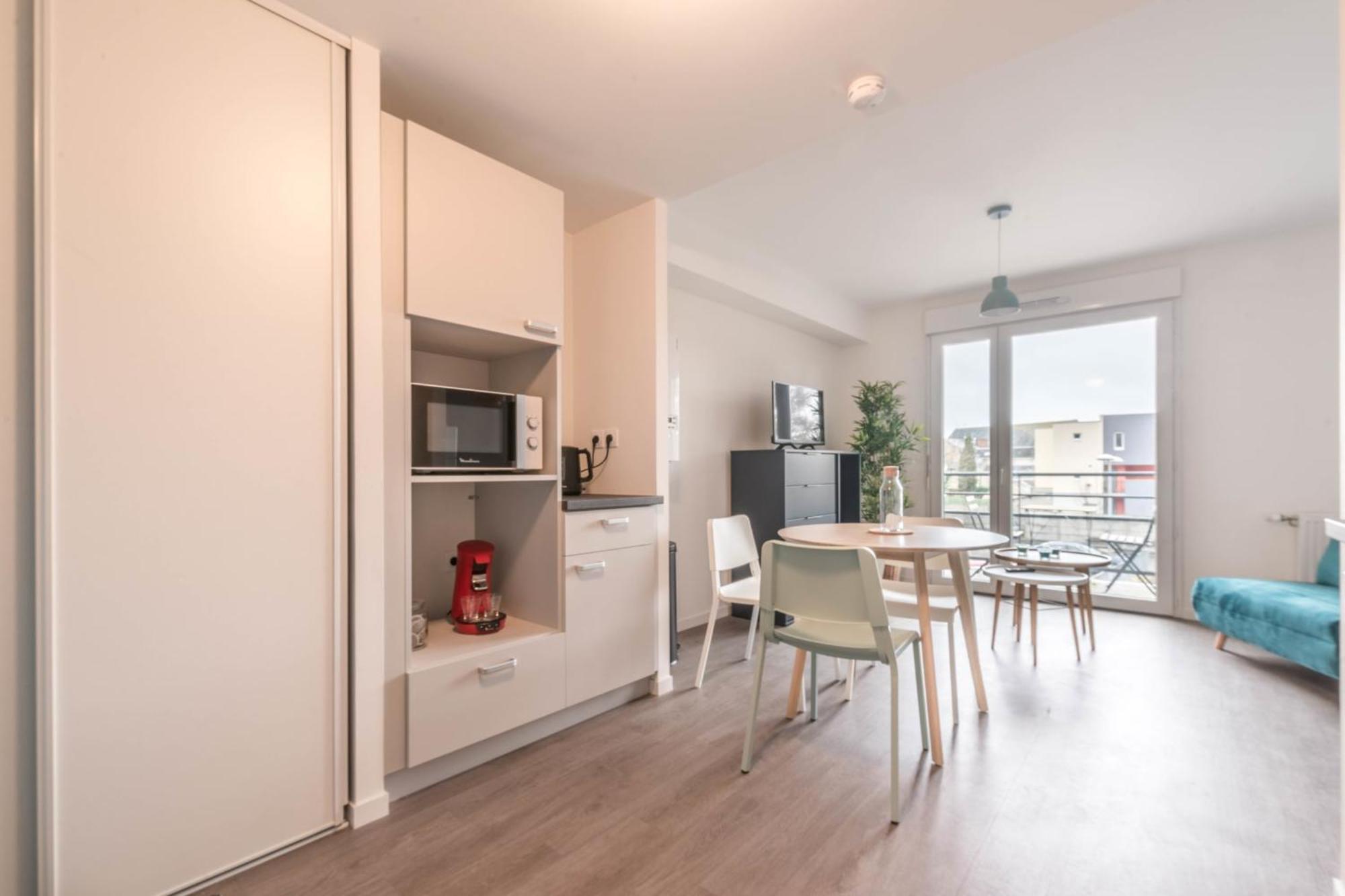 Ferienwohnung Pierrick - Studio Wifi Et Gare Le Mans Exterior foto