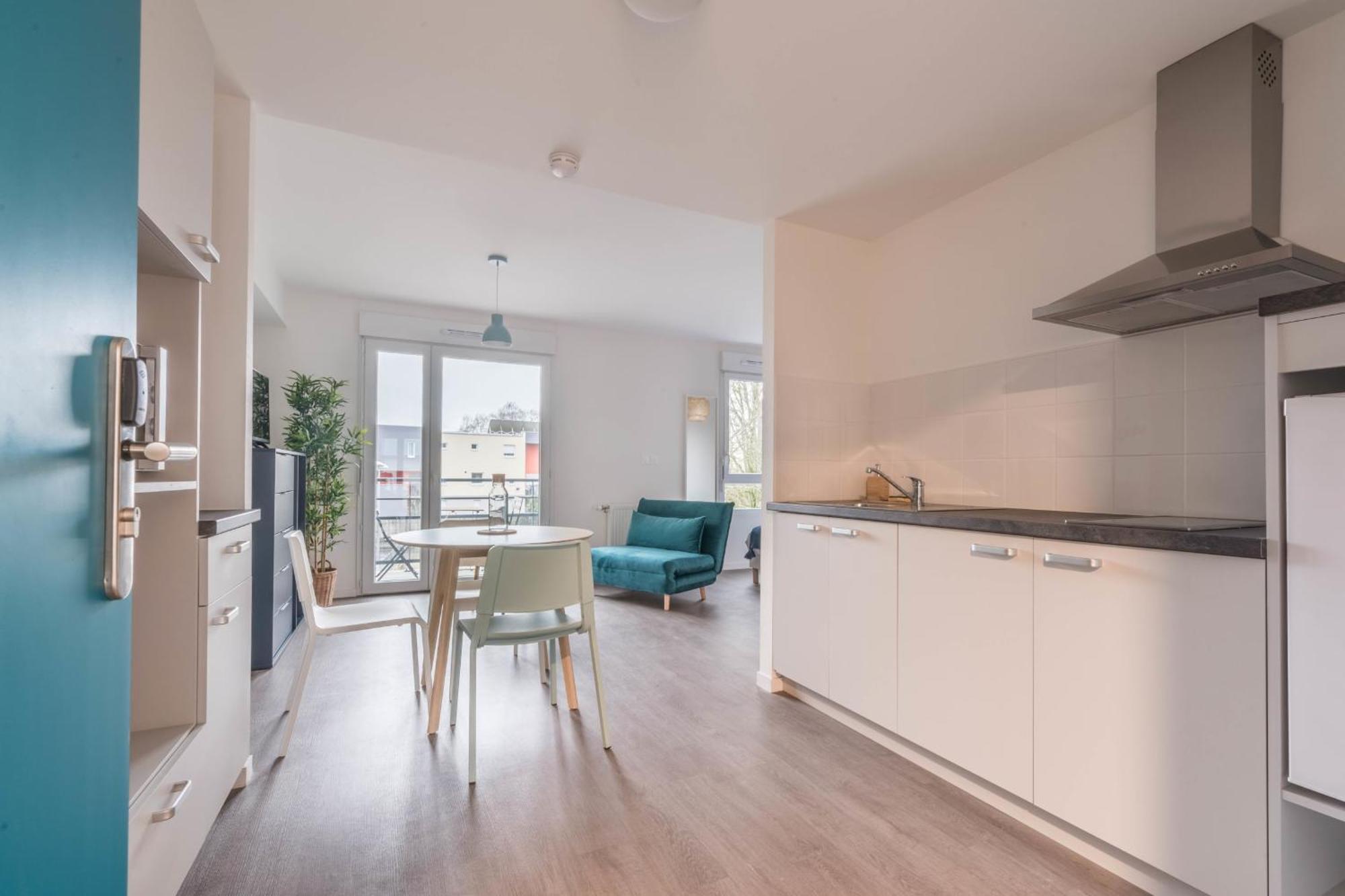 Ferienwohnung Pierrick - Studio Wifi Et Gare Le Mans Exterior foto